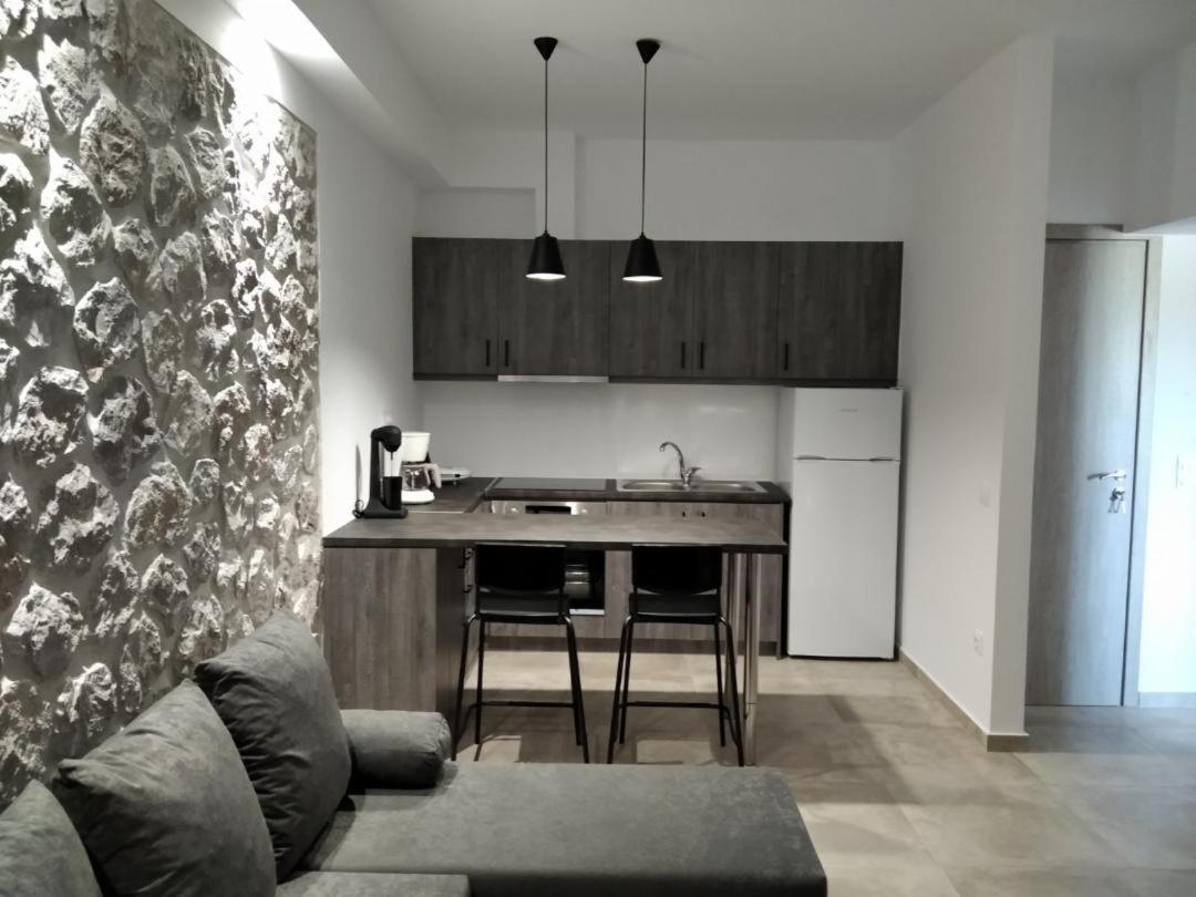 Armonia - Brand New In Village Apartment Ermioni